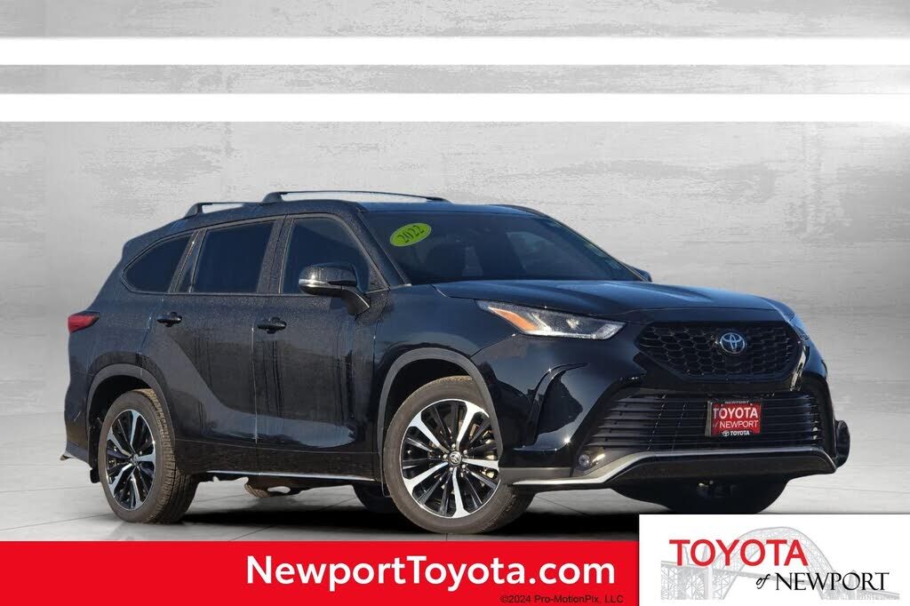 2022 TOYOTA Highlander
