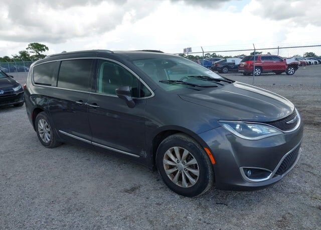 2019 CHRYSLER Pacifica