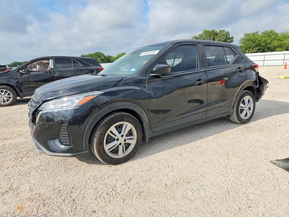 2023 NISSAN Kicks
