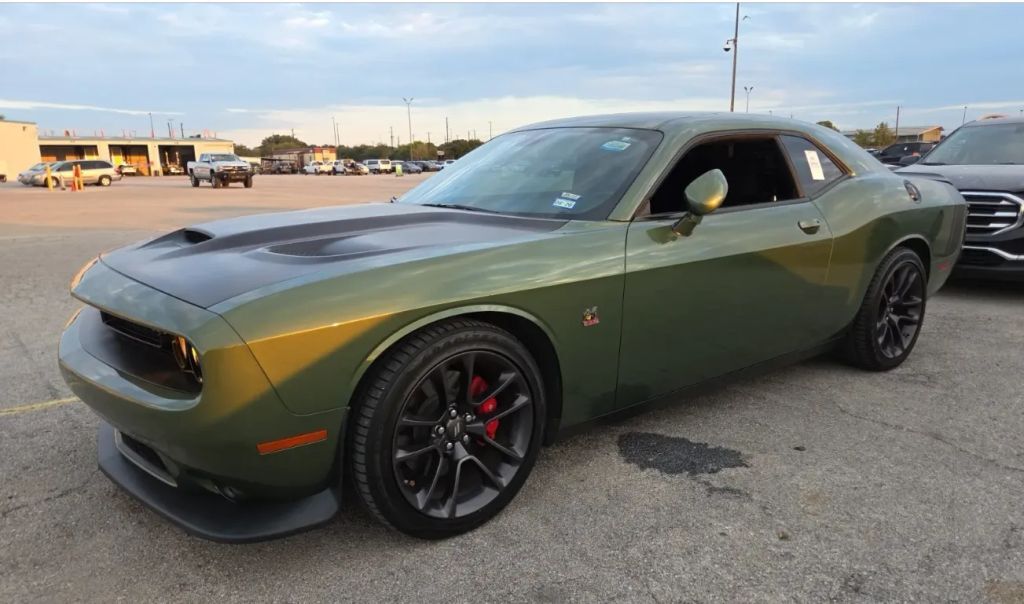 2020 DODGE Challenger