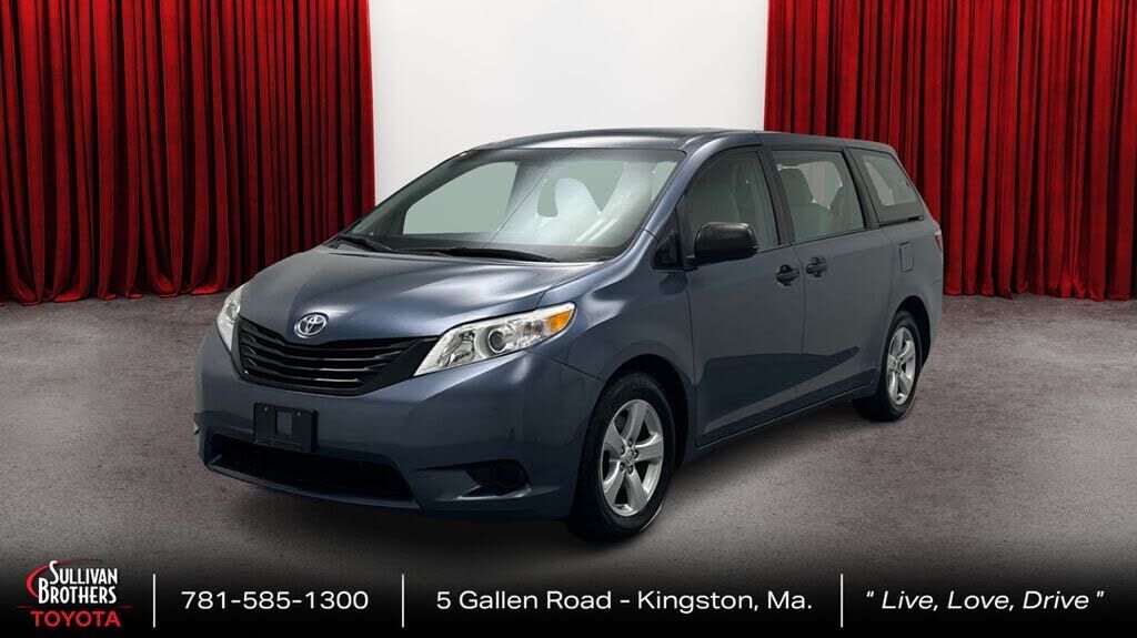 2015 TOYOTA Sienna