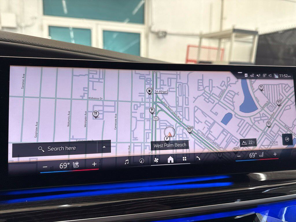2023 BMW 740i