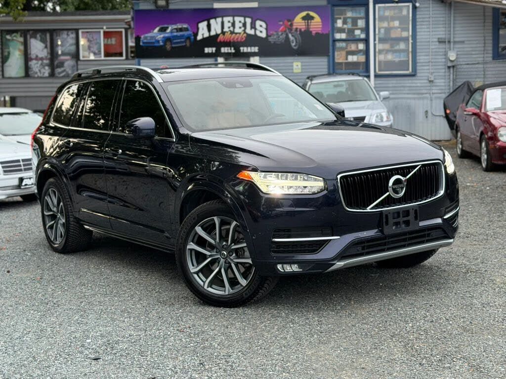 2017 VOLVO XC90