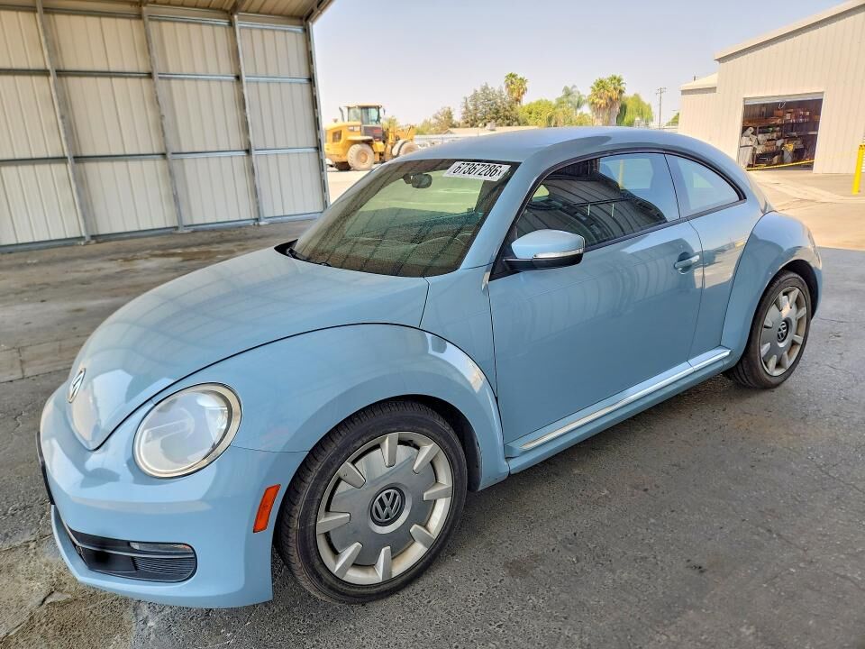2012 VOLKSWAGEN Beetle