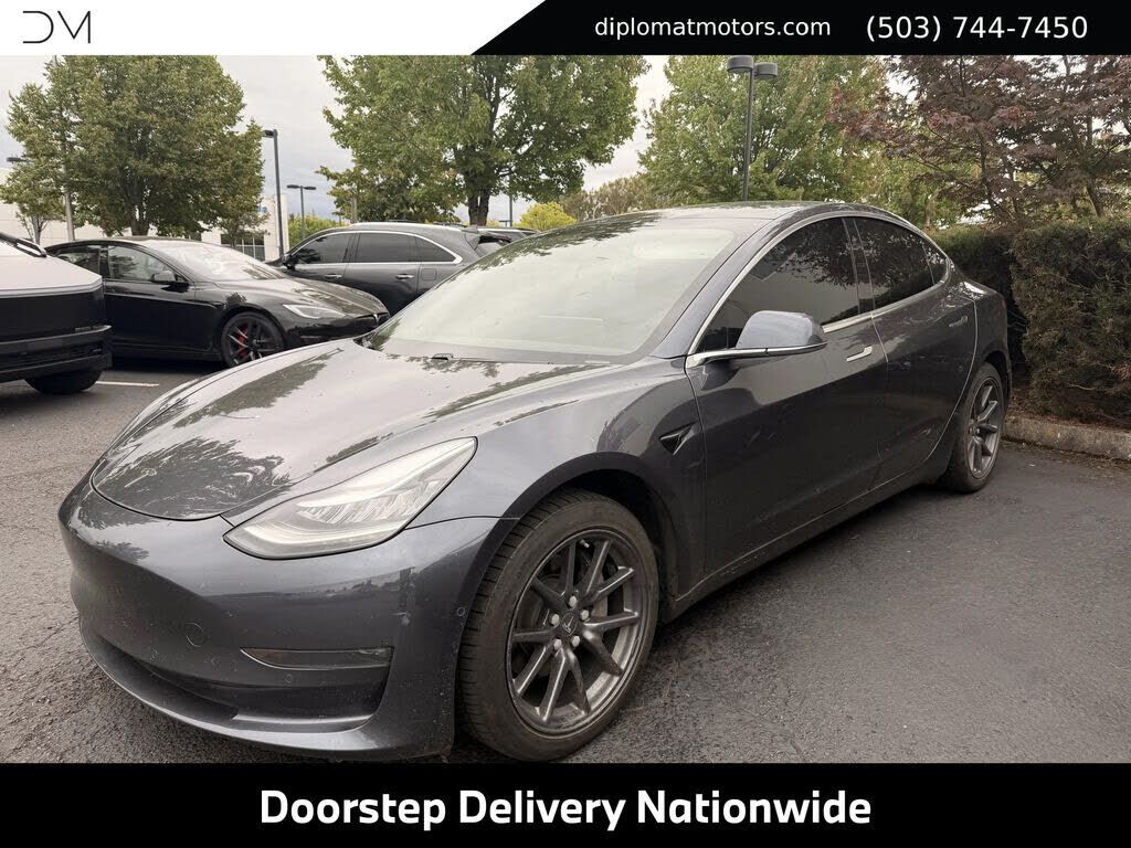 2020 TESLA Model 3