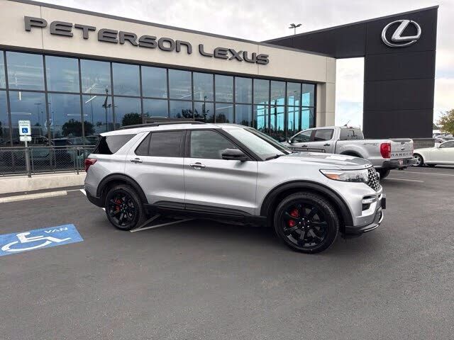 2023 FORD Explorer
