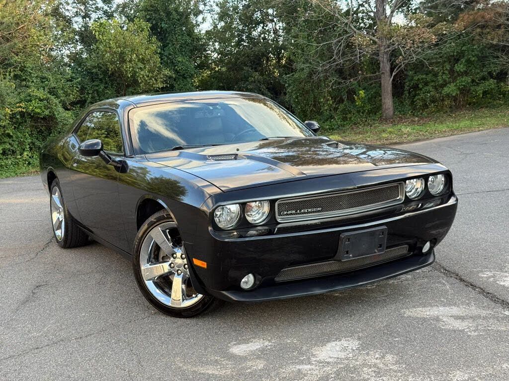 2011 DODGE Challenger