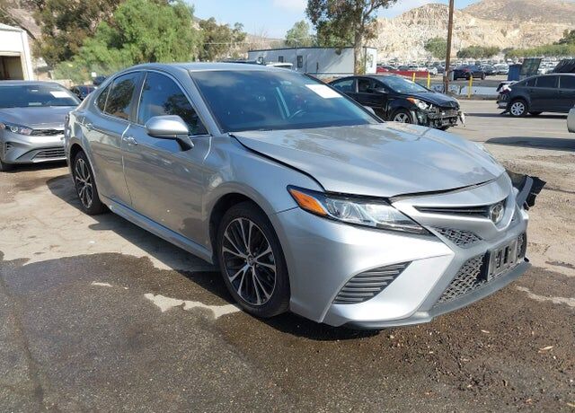 2019 TOYOTA Camry