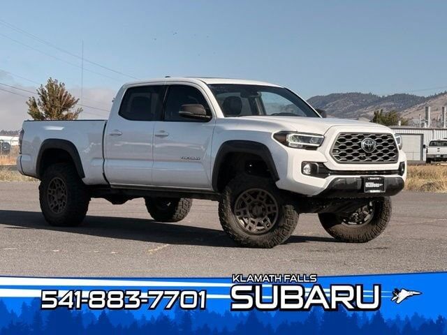 2020 TOYOTA Tacoma