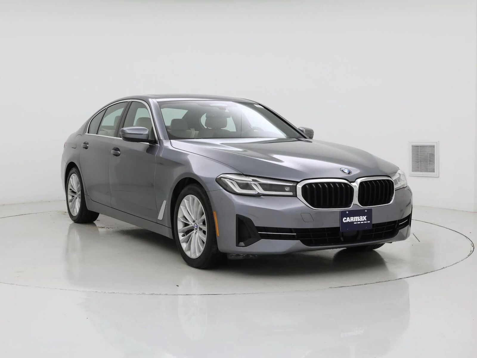2022 BMW 530i