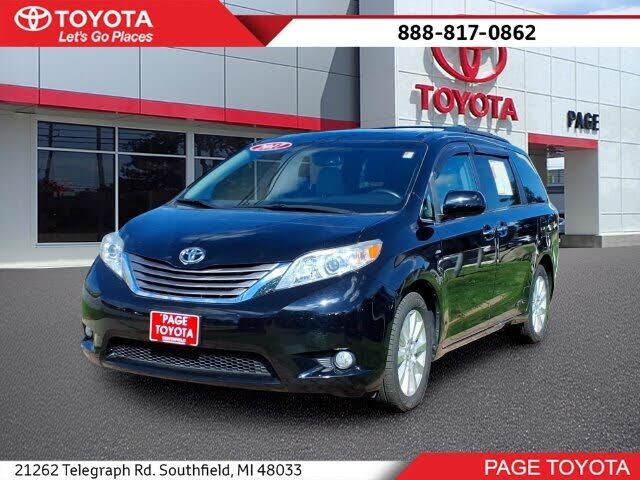 2017 TOYOTA Sienna