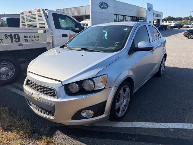 2016 CHEVROLET Sonic