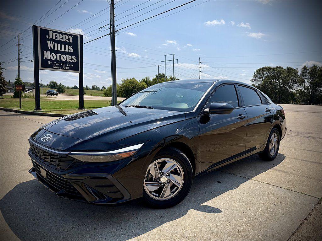 2025 HYUNDAI Elantra