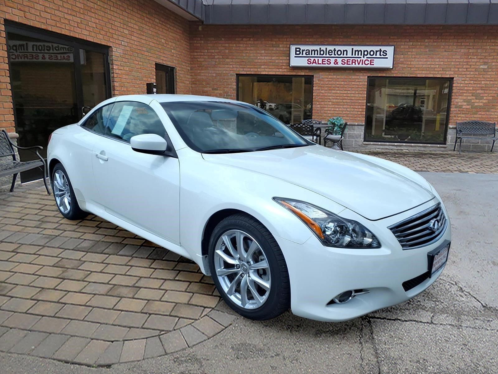 2011 INFINITI G37