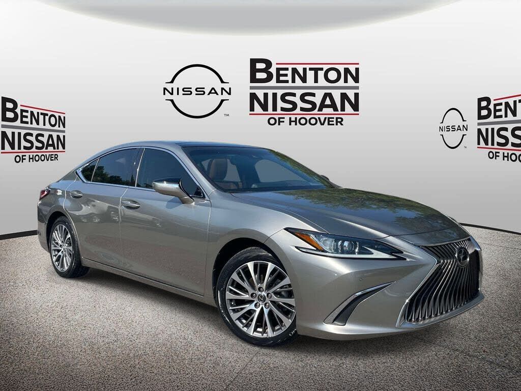 2019 LEXUS ES