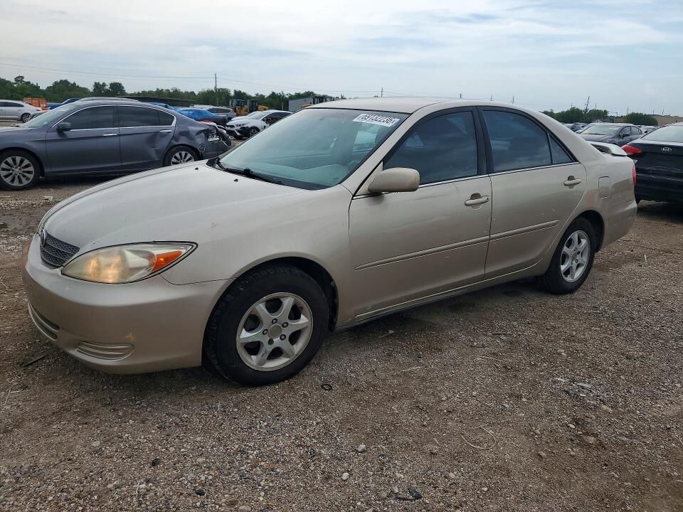 2004 TOYOTA Camry
