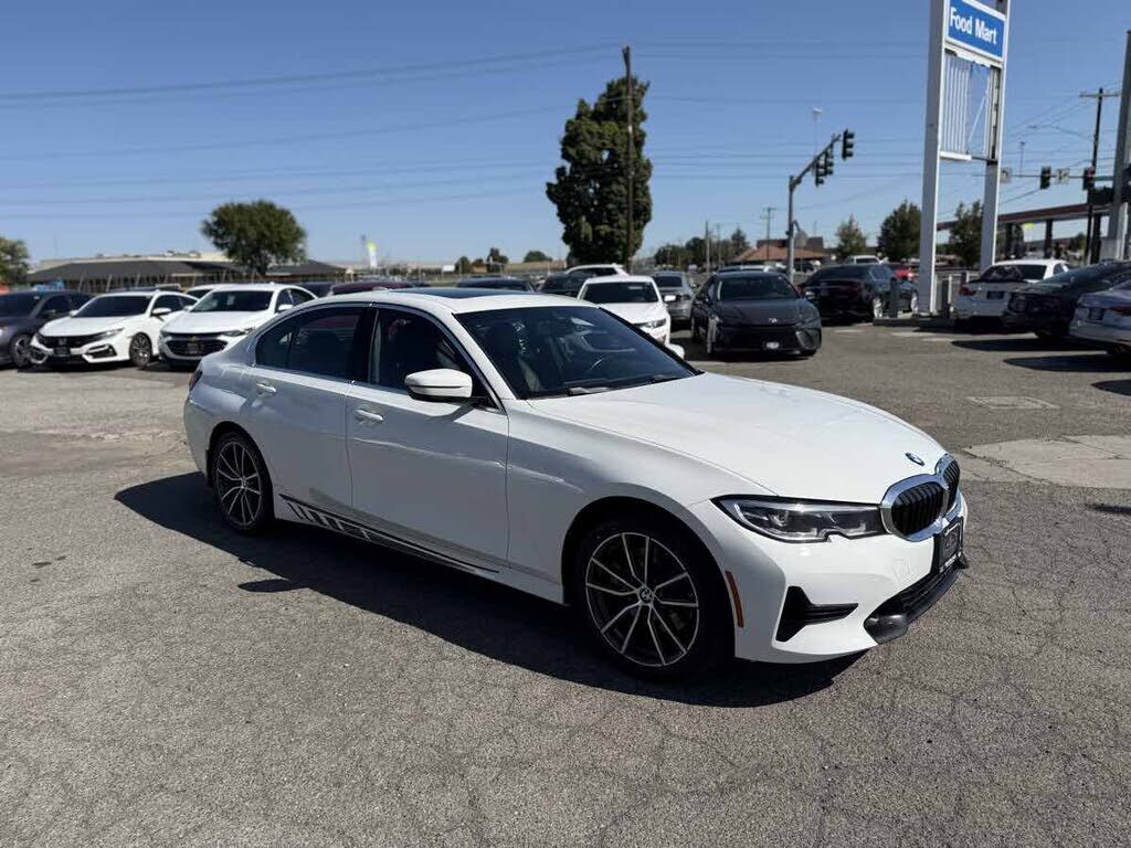 2022 BMW 330i