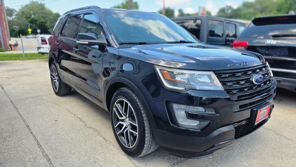 2017 FORD Explorer
