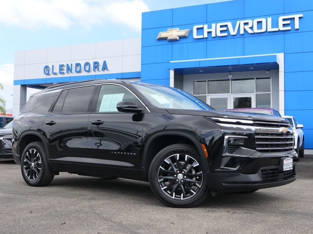 2026 CHEVROLET Traverse