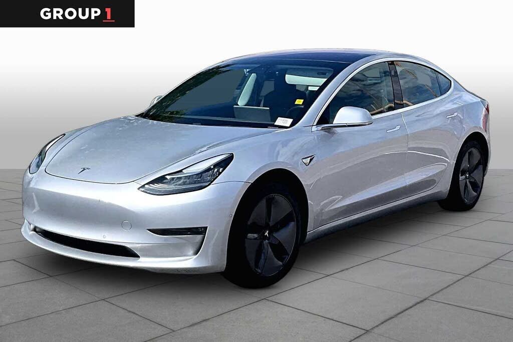 2018 TESLA Model 3