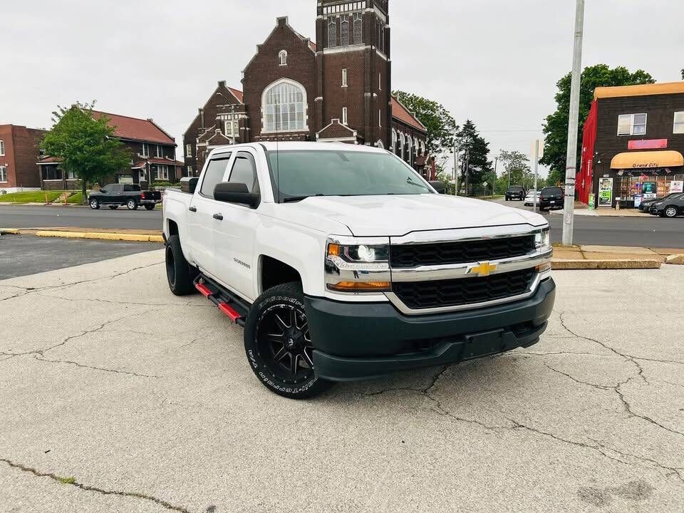 2018 CHEVROLET Silverado