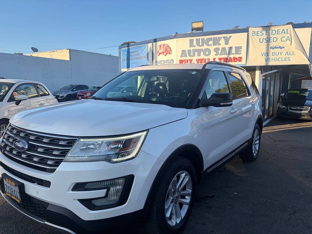 2017 FORD Explorer