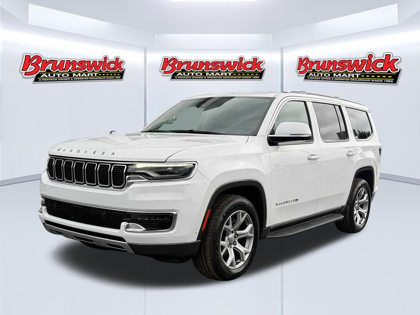 2022 JEEP Wagoneer