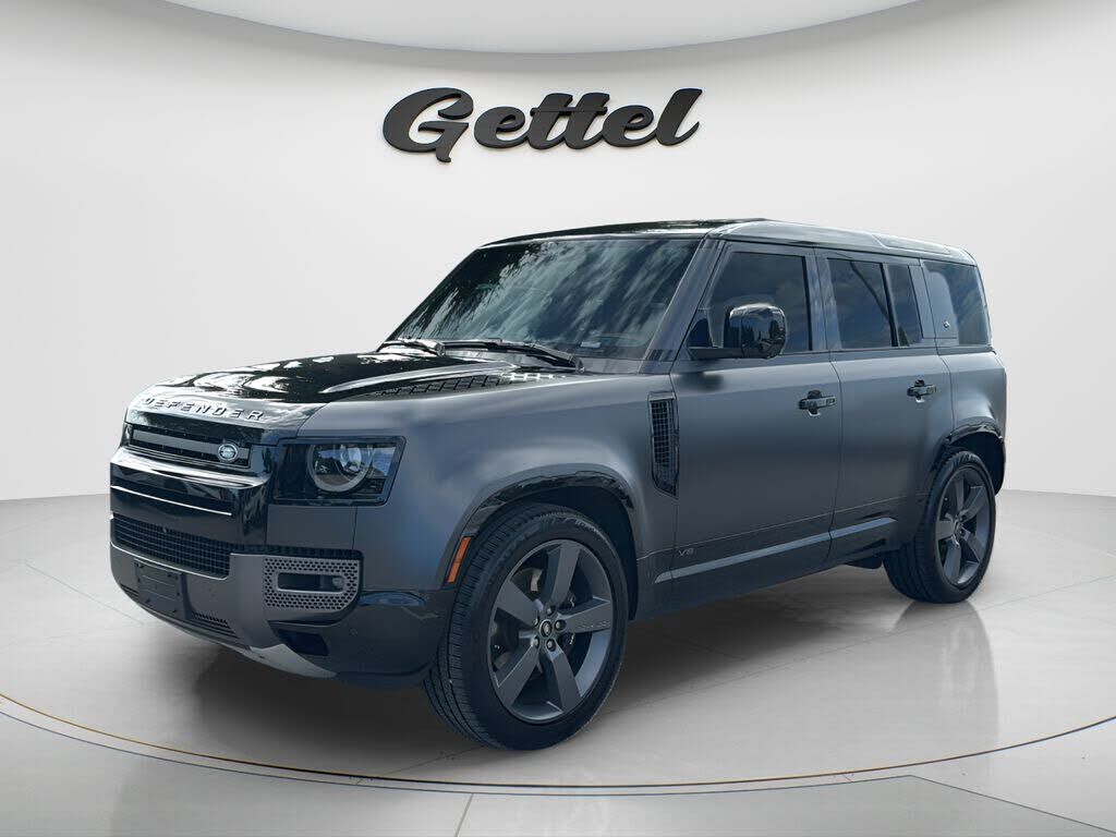 2023 LAND ROVER Defender