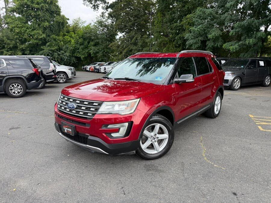 2016 FORD Explorer