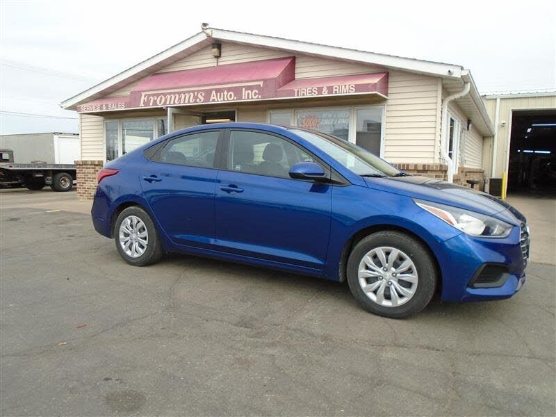 2021 HYUNDAI Accent
