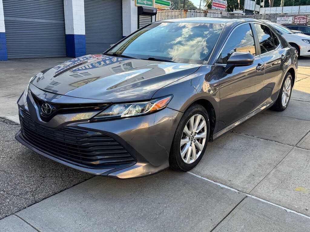 2020 TOYOTA Camry