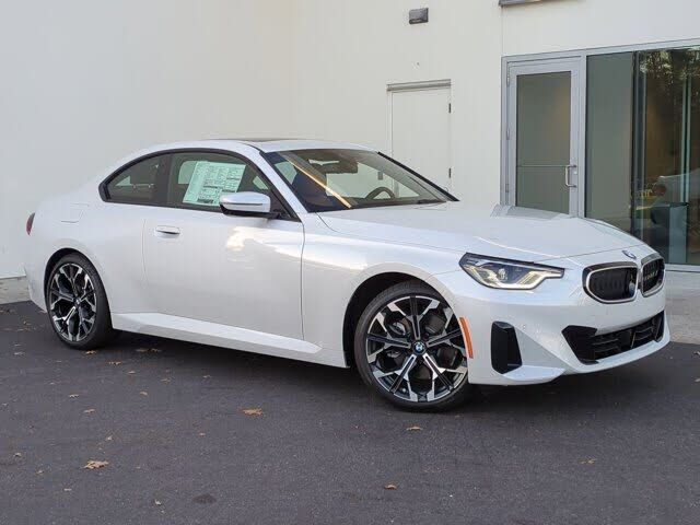 2026 BMW 230i