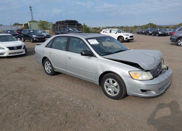 2001 TOYOTA Avalon