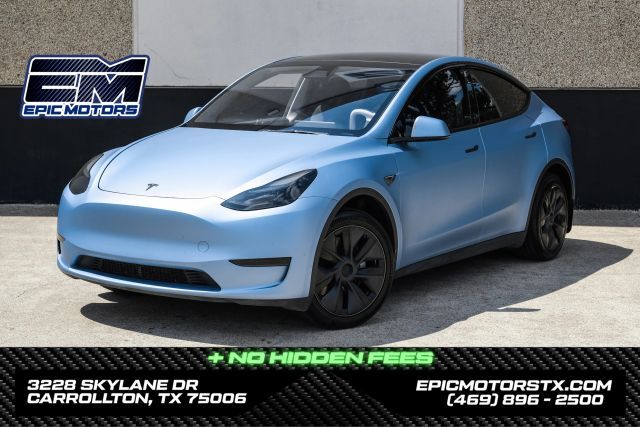 2025 TESLA Model Y