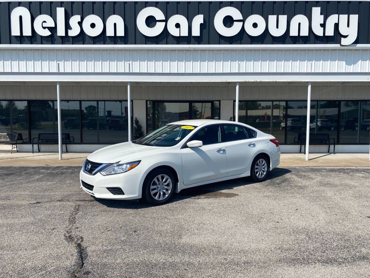 2017 NISSAN Altima