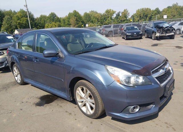 2013 SUBARU Legacy