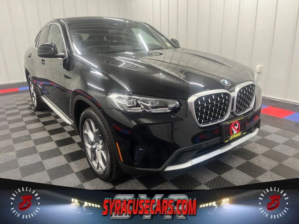 2025 BMW X4