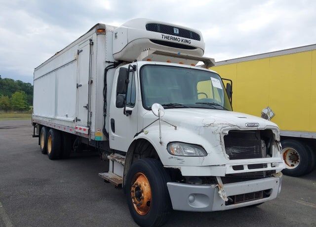 2016 FREIGHTLINER M2