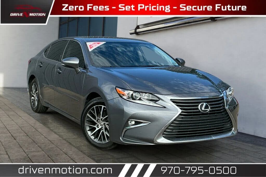 2016 LEXUS ES