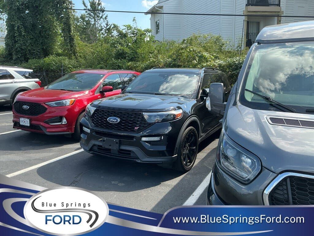 2020 FORD Explorer