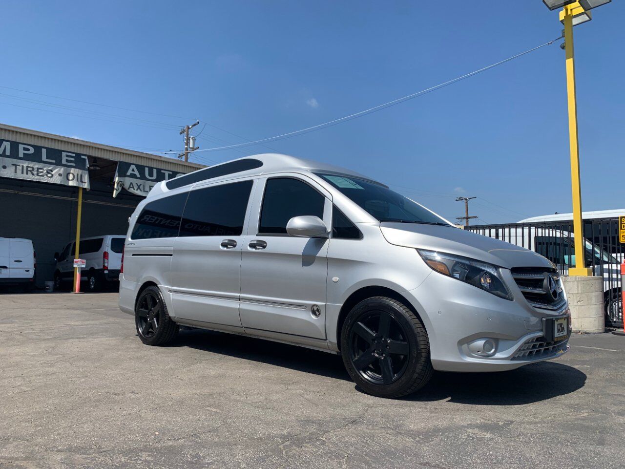 2020 MERCEDES-BENZ METRIS