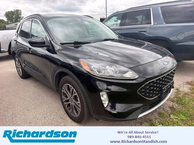 2020 FORD Escape