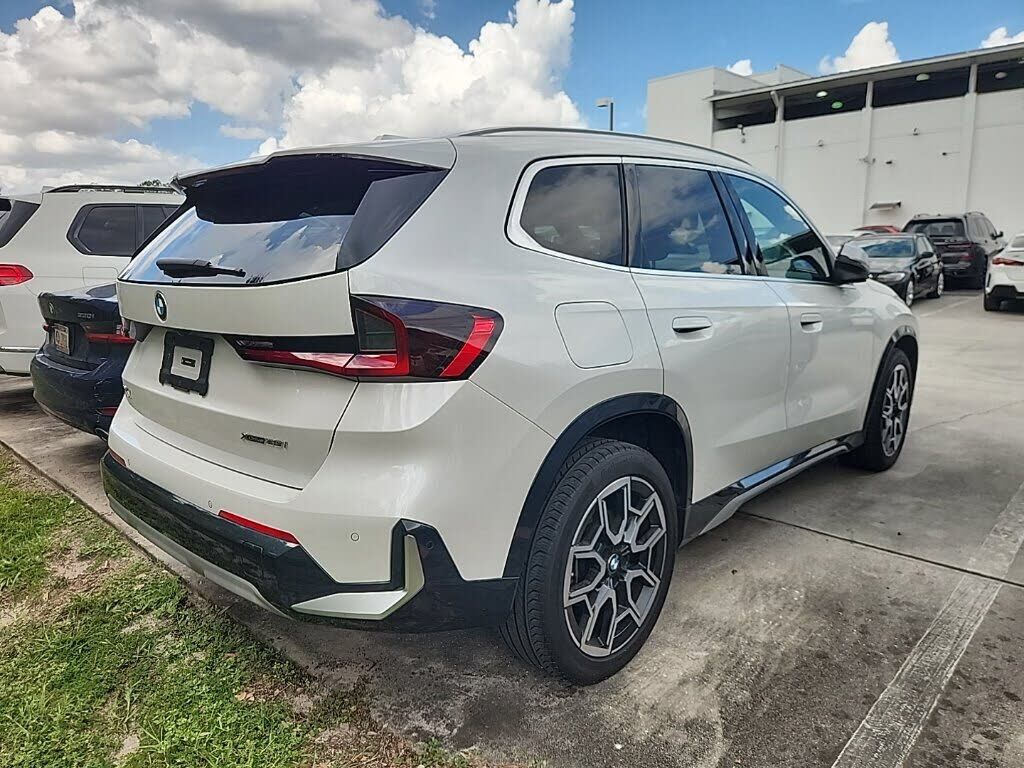 2023 BMW X1