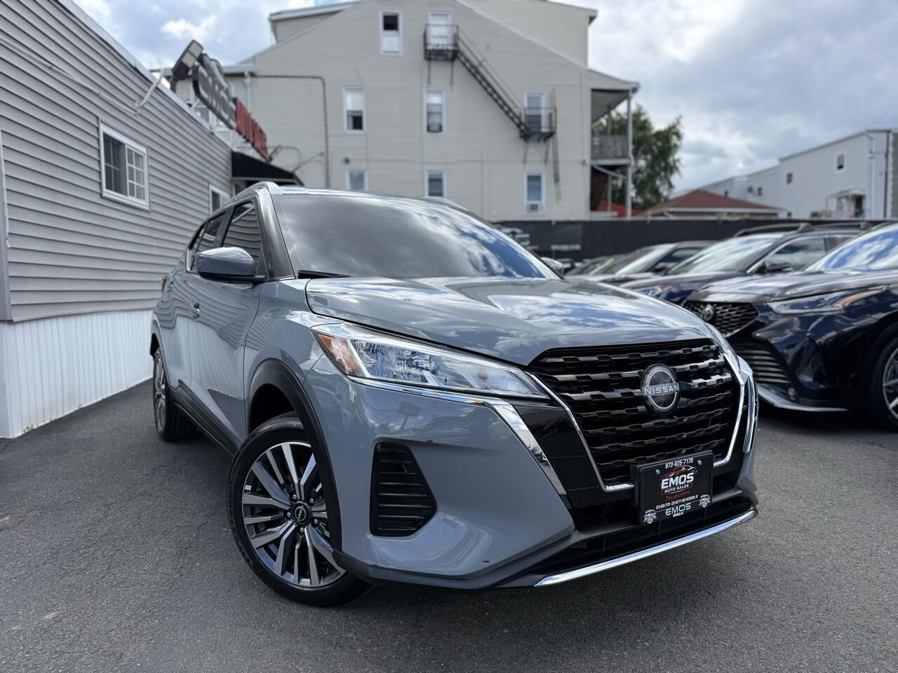 2024 NISSAN Kicks