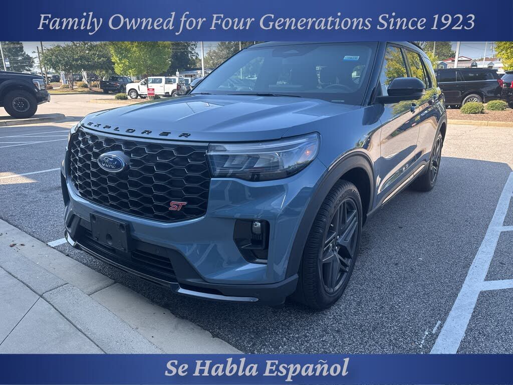 2025 FORD Explorer