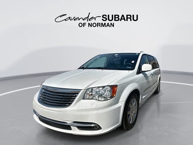 2016 CHRYSLER Town and Country