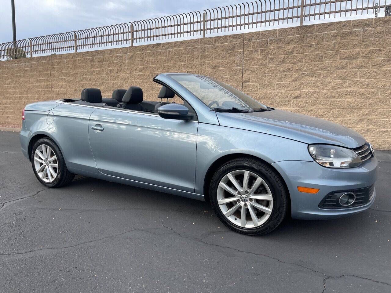 2013 VOLKSWAGEN Eos