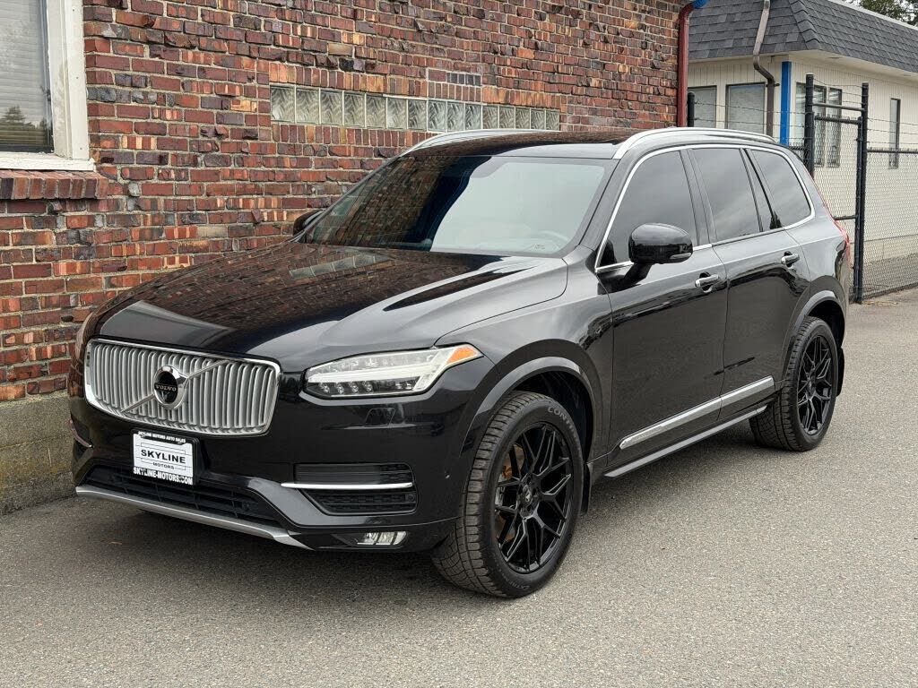 2016 VOLVO XC90