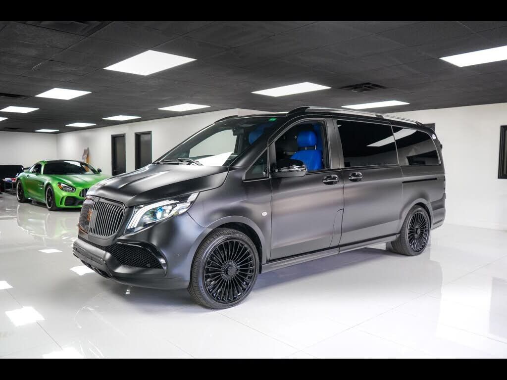 2023 MERCEDES-BENZ METRIS
