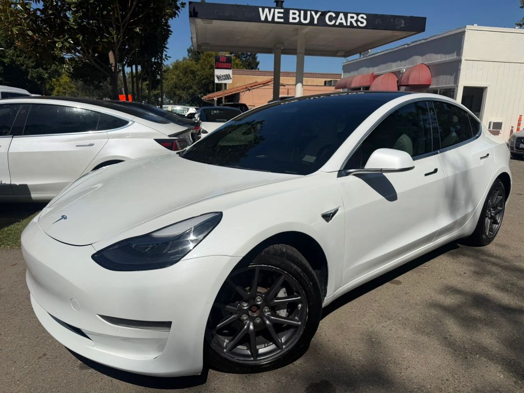 2018 TESLA Model 3